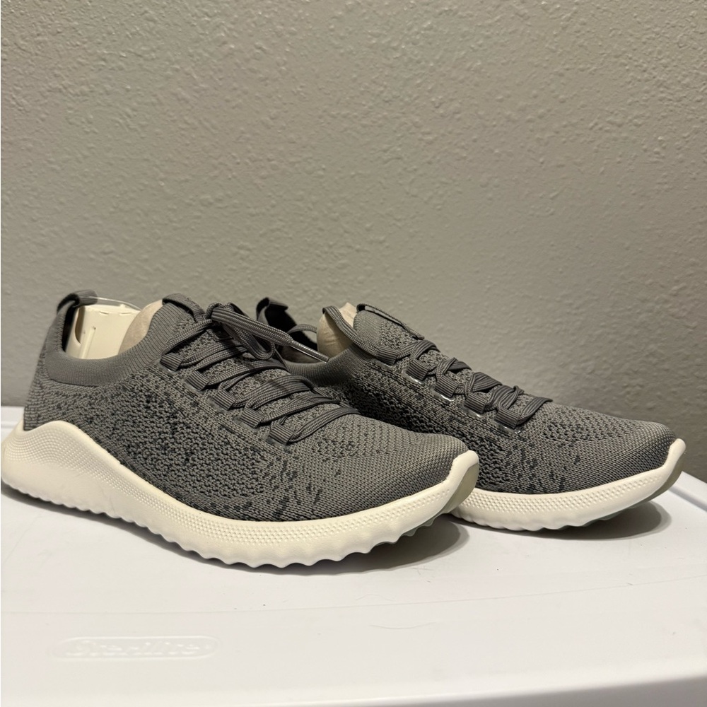 Aetrex Gray Knit Slip-On Athletic Sneakers with White Sole